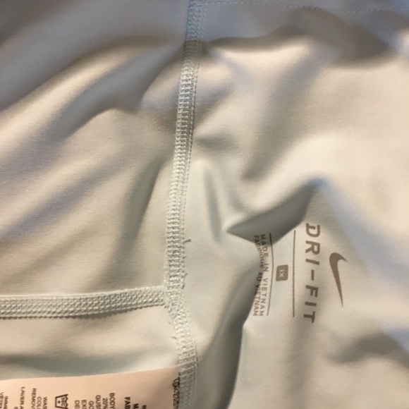 NWT Nike Dri Fit Tight Fit - Mid Rise 7/8 length - Picture 5 of 6